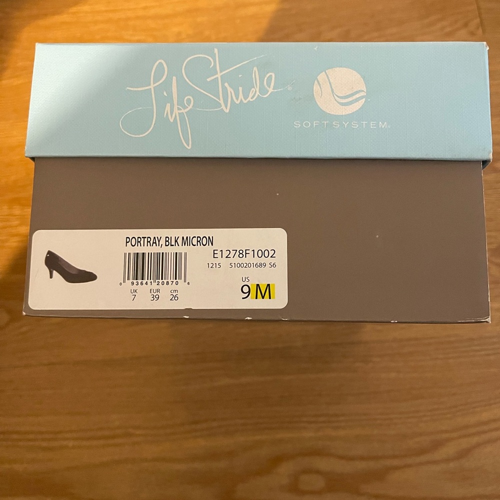 LifeStride Women's Portray Pump, Black Microfiber, Size 9 - Picture 7 of 7